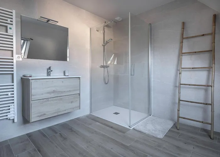 펜션 Maison Moderne Avec Jardin Pour 8 - *