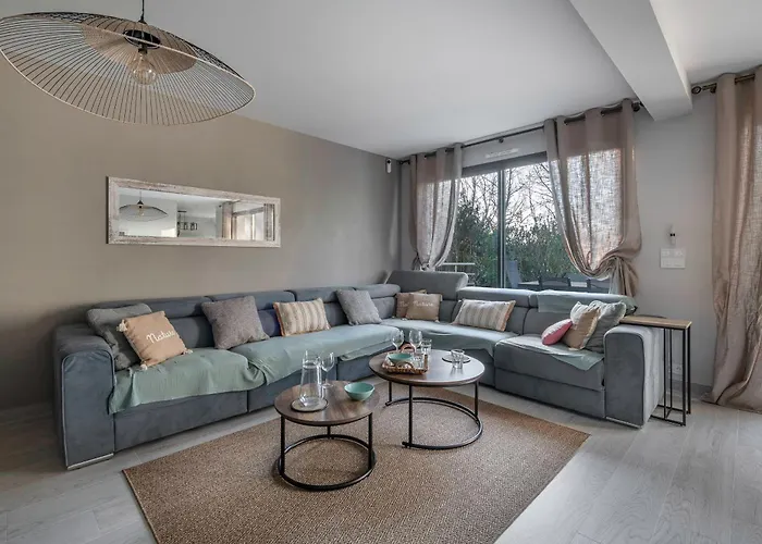 Maison Moderne Avec Jardin Pour 8 - * La Baule